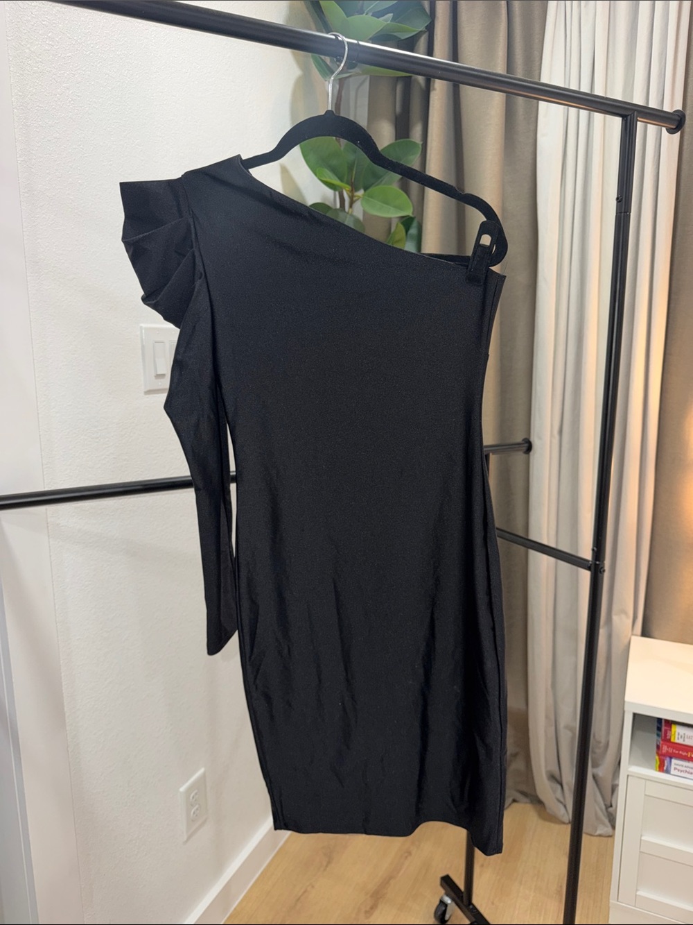 One-Shoulder Black Cocktail Dress